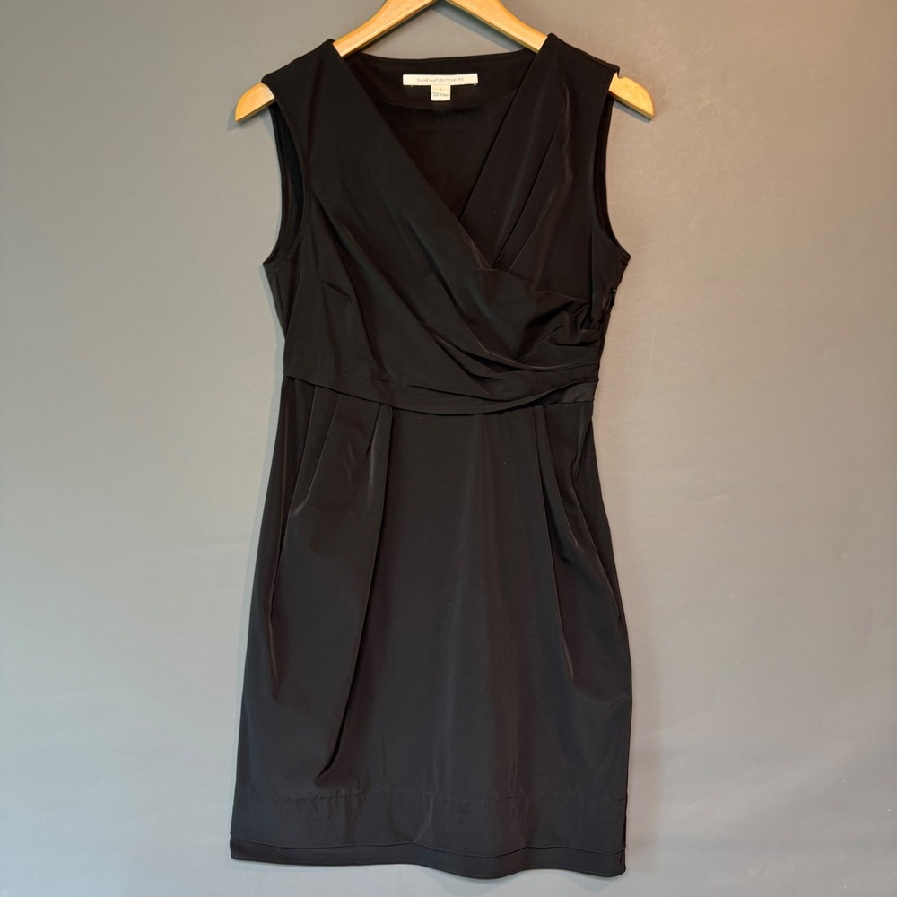Diane von Furstenberg Neeta Black Faux Wrap Sleeveless Pocket Mini Dress Size 6